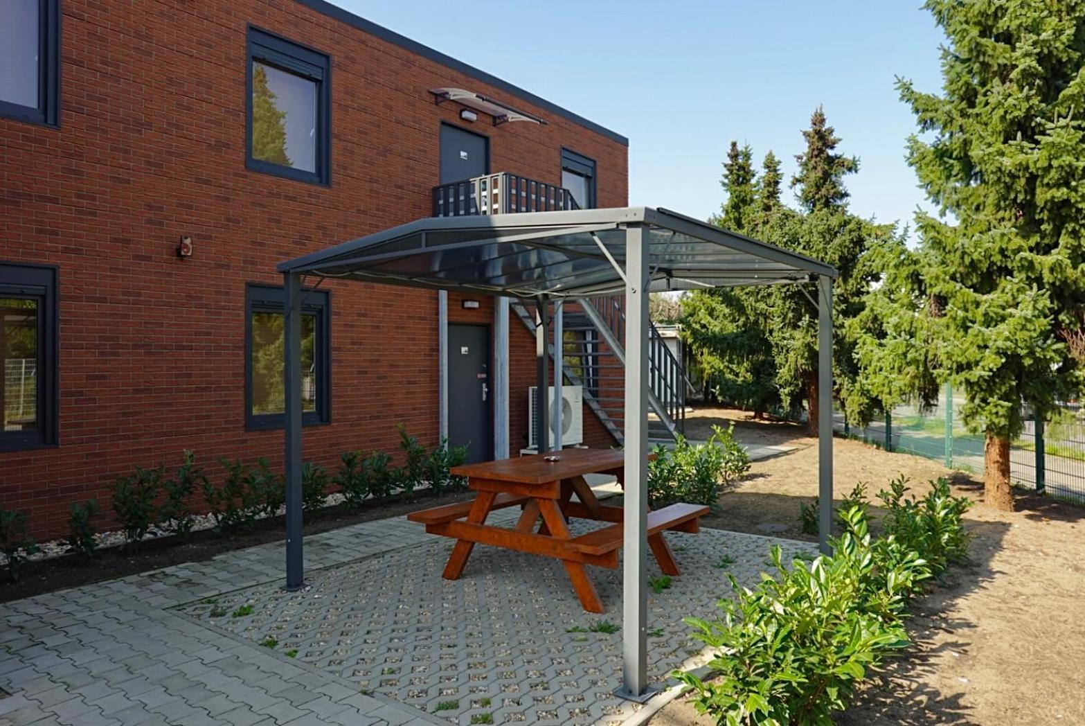 Comfort Housing Apartments Falkensee Exteriör bild